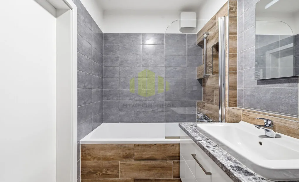 Prodej částečně zařízené novostavby 2+kk Z 55,5m2 + lodžie 11,4m2 &ndash; Topolová, Olomouc - Slavonín